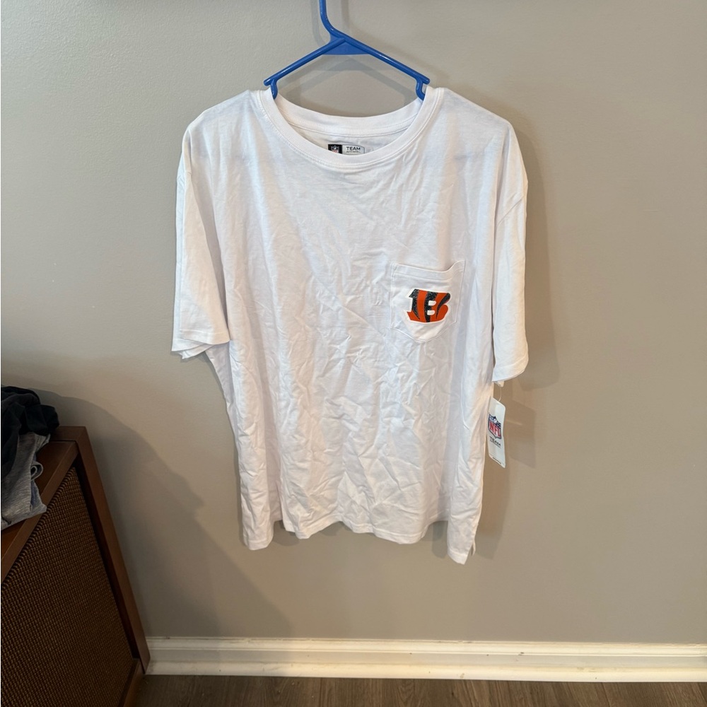 White T-Shirt with Bengals Logo